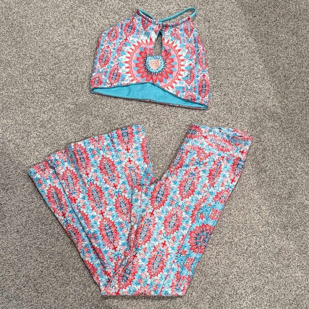 Wolven Kaleidoscope Print Two-Piece Set